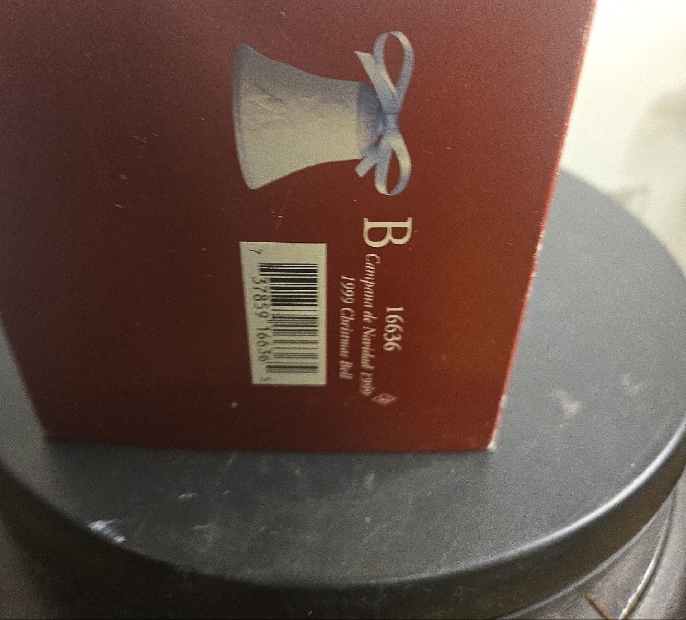 Lladro 1999 Collectors White Porcelain Christmas Bell Ornament With Box - Picture 8 of 10